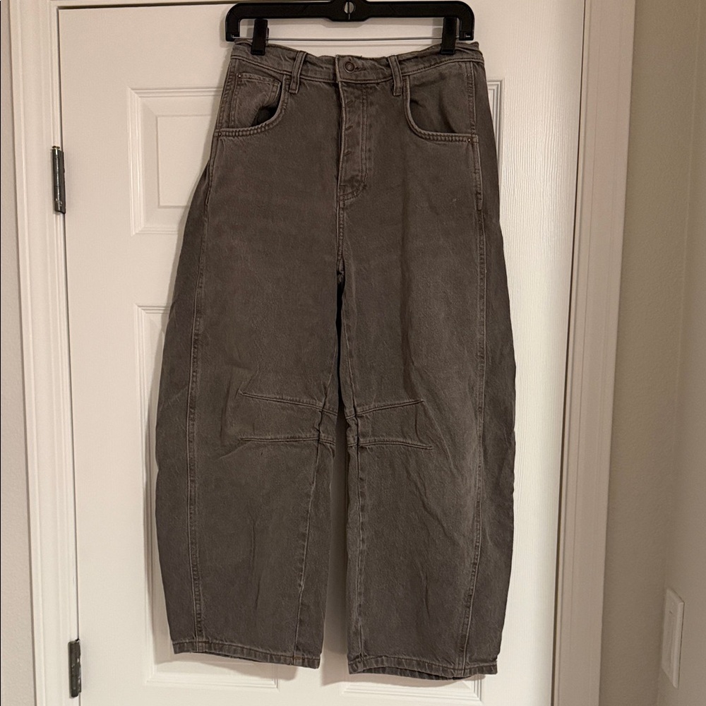Free people gray barrell Jeans